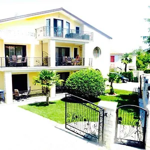 Apartments Danex Aida Apartmán
